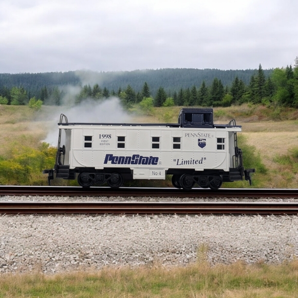 1998 Penn State Engine & Caboose for Electric Train set - Picture 5 of 6